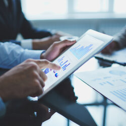 Analyzing electronic document